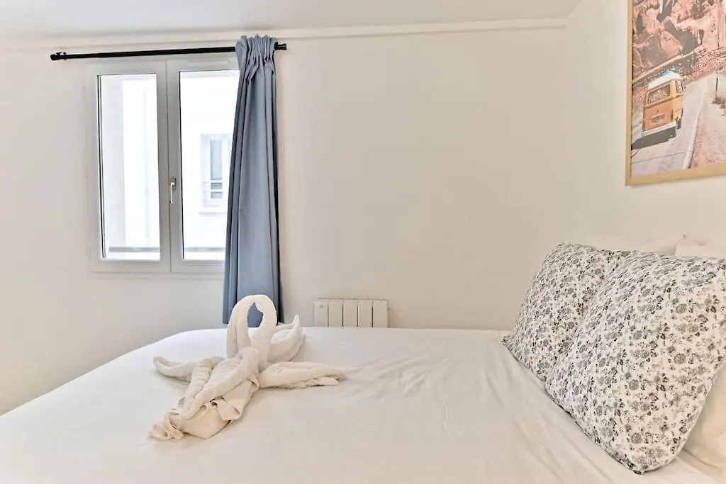 Proche Canal Saint Martin Apartment *